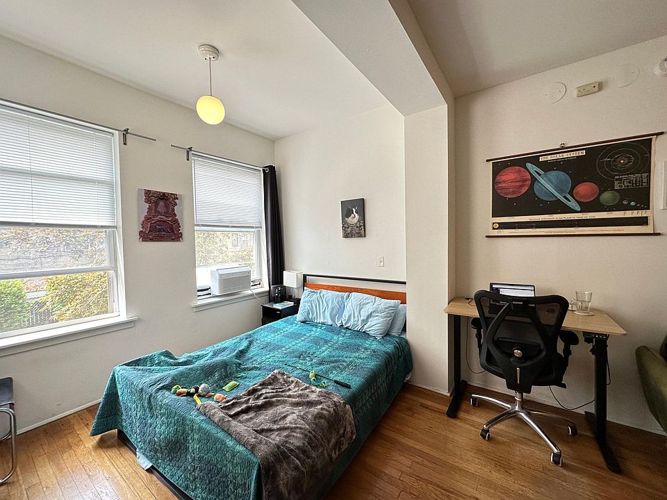 1st image of 5528-30 N Kenmore Ave