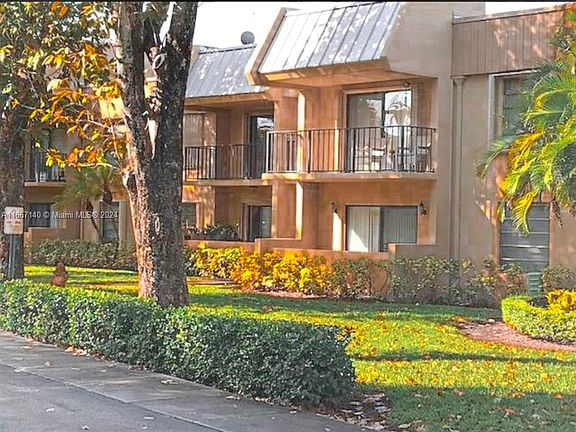 2nd image of 10413 N Kendall Dr APT B206