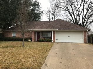 819 Garrett Cir, Chandler, TX 75758