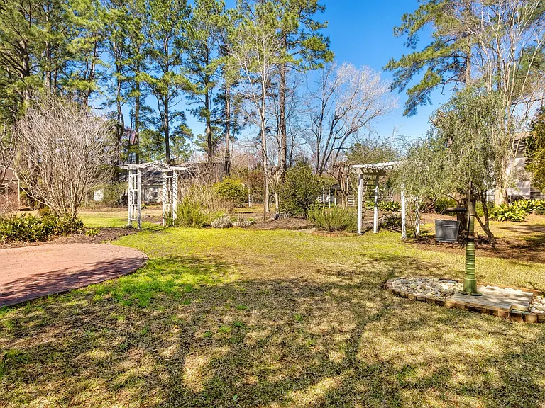 3338 Pinewood Dr — Photo 24