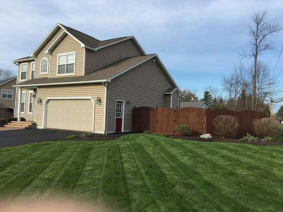 2nd image of 8879 Waterview Cir