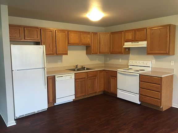 3rd image of 6866 Augusta Dr