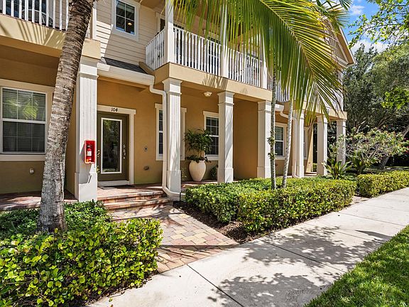 4th image of 119 BLACK IRONWOOD Road #104