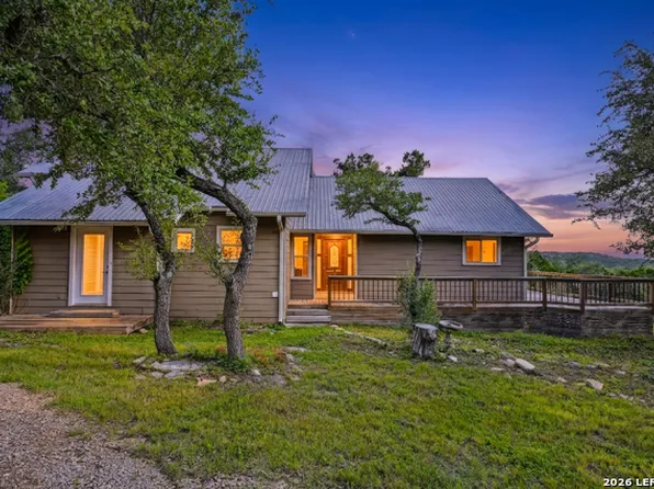 41 Sun Valley Dr, Spring Branch, TX 78070