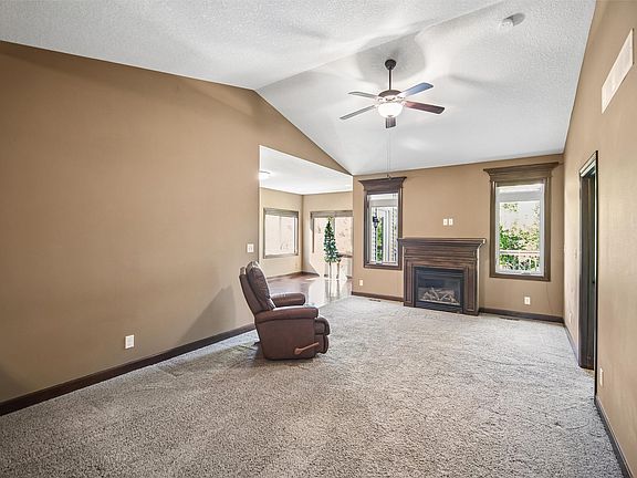2nd image of 1458 NE Falstaff Ln