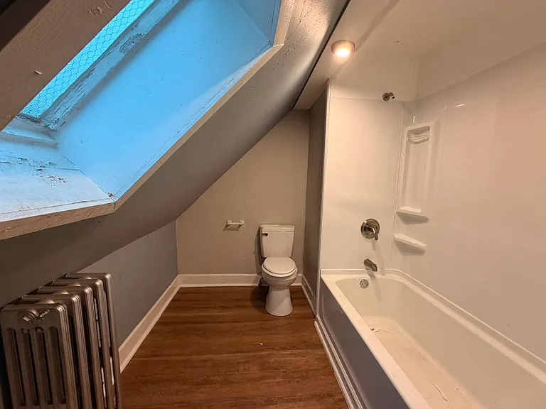 18 Dayton St #3A — Photo 3