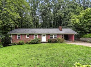 132 30th Ave NW, Hickory, NC 28601