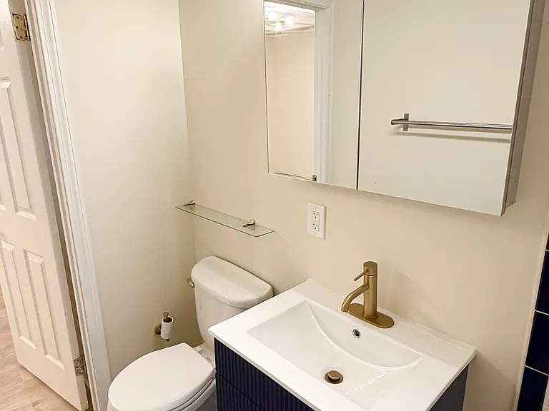 94 Old Colony Ave #2 — Photo 12