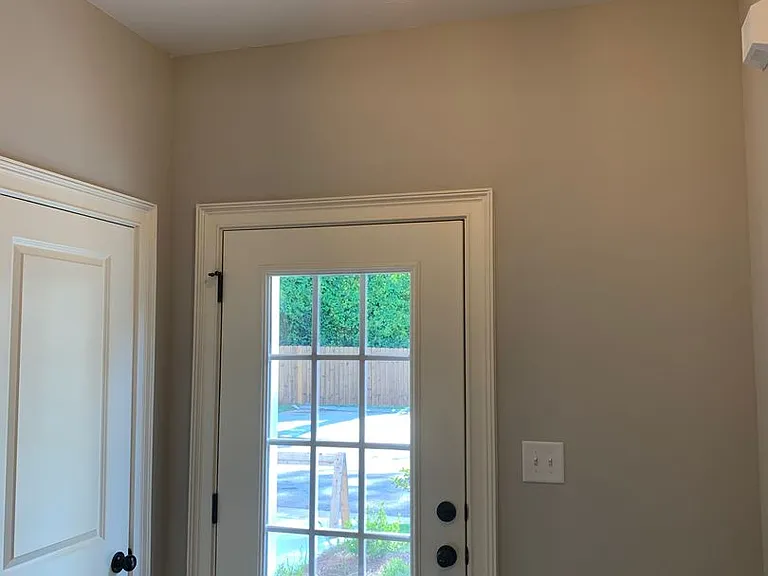 135 Sumner Ct — Photo 46