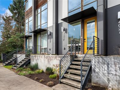 4027 California Avenue SW #B, Seattle, WA, 98116