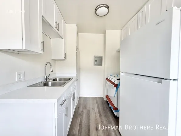 7919 S Hoover St APT 9, Los Angeles, CA 90044
