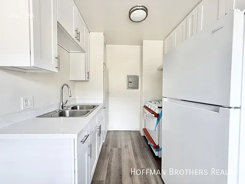 7919 S Hoover St #9 Photo 1