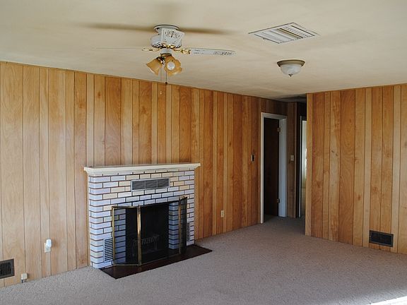4th image of 61 Dv0rak Ln