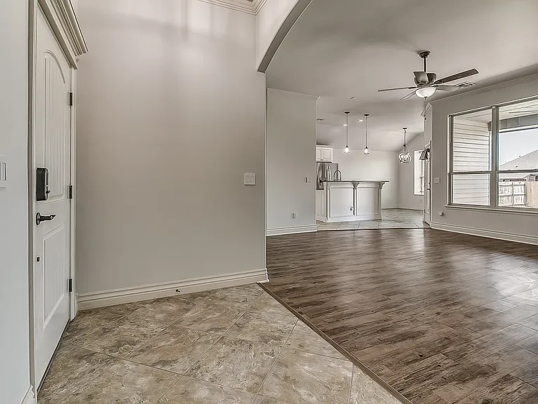 15904 Positano Dr — Photo 4
