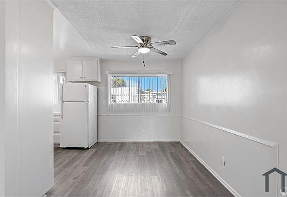 3rd image of 4063 Nicolet Ave #U-23