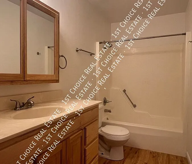 726 Peachtree Pl — Photo 10