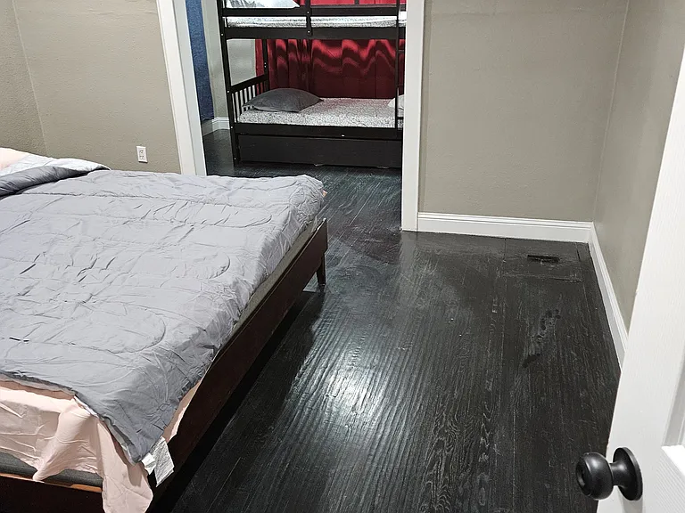 1822 Stella Ave — Photo 14