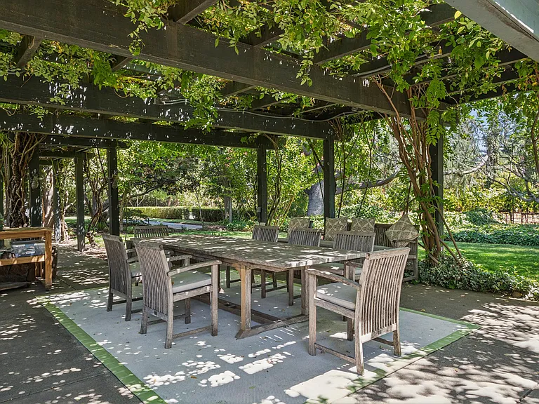 1819 Zinfandel Ln — Photo 45
