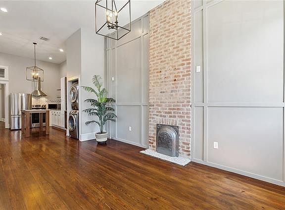 4th image of 2227 Iberville St