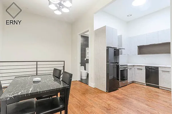 Rented by ERNY LLC | media 1