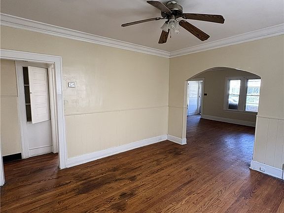 5th image of 1656 Bryn Mawr Rd