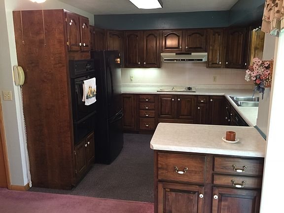 3rd image of 4206 Powell St