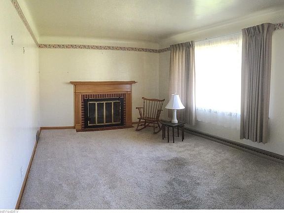 3rd image of 29 Cathy Way