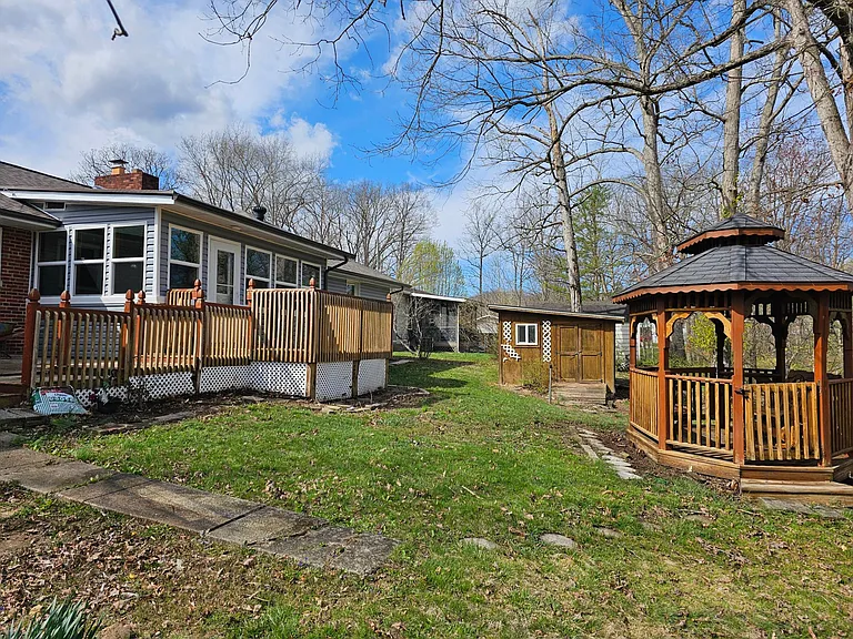 6231 Highland Dr — Photo 27