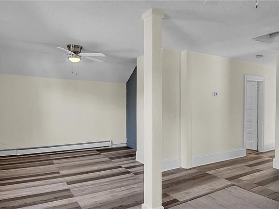 3rd image of 76 Grove Ave E