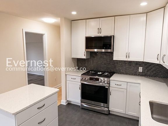 4th image of 12709 Gordon Blvd APT 70