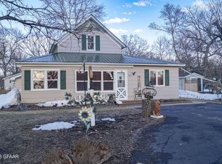 1616 Burke Blvd, Devils lake, ND 58301