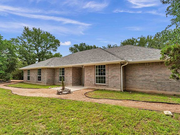 3rd image of 345 County Road 410A