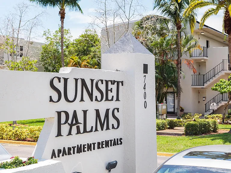 Sunset Palms Welcome Sign