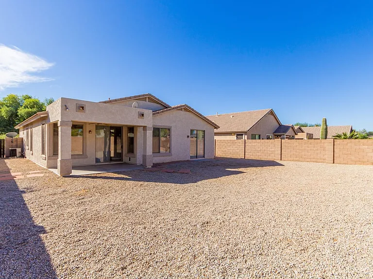 3556 E Hampton Ln — Photo 21