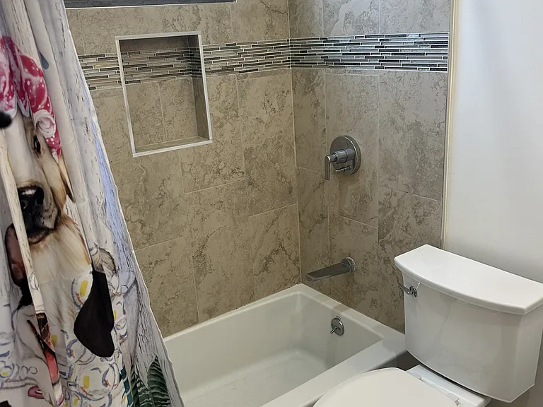 21110 Wood Ave #D — Photo 6