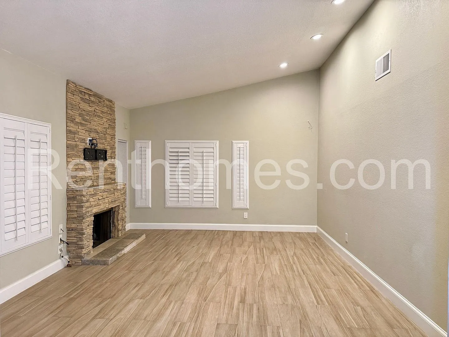 Penasquitos, 12613 Cabezon Pl, AC, Whole House Fan, Fireplace, 2 Car Garage! — Photo 3