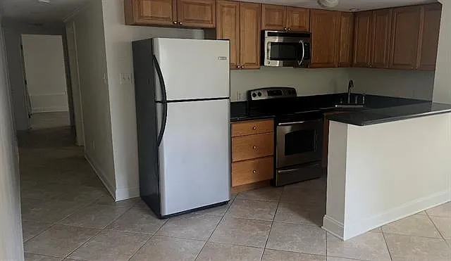 2 bed, 1.0 bath, 1000 sqft, $1,400 — Photo 4