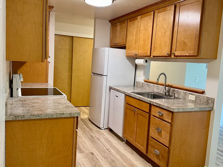 1251 Nevada St #15 — Photo 2