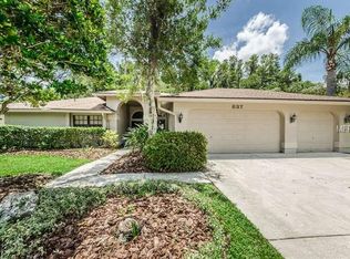 837 Centerwood Dr, Tarpon Springs, FL 34688
