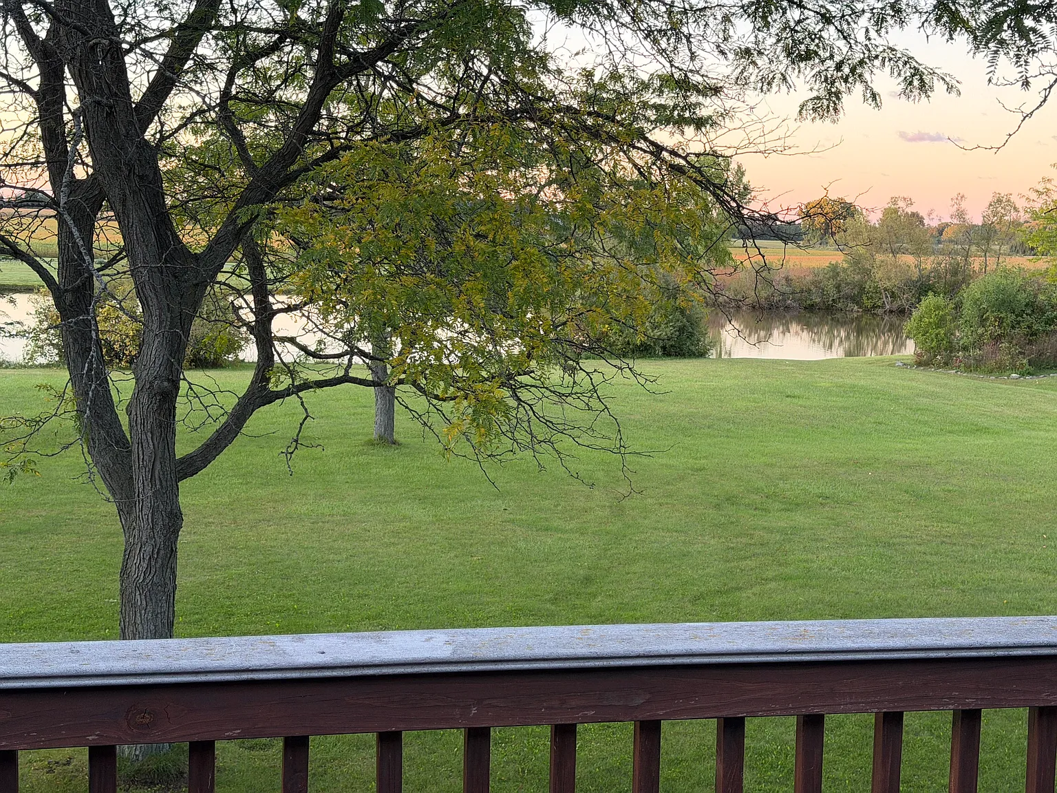 3 bed, $1,915 — Photo 4