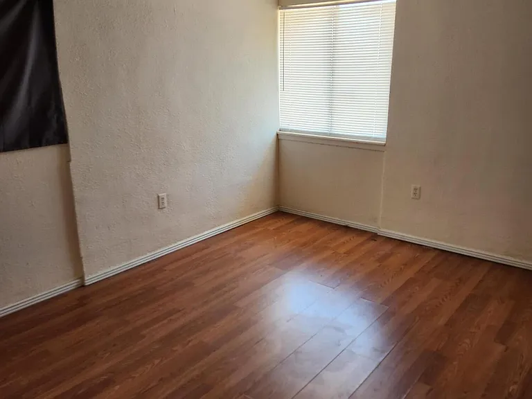 10331 Blythe Dr — Photo 10