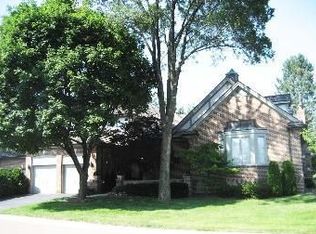 4041 Cranbrook Ct #1, Bloomfield Hills, MI 48301