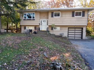 14 Elener Ln, Spring Valley, NY 10977