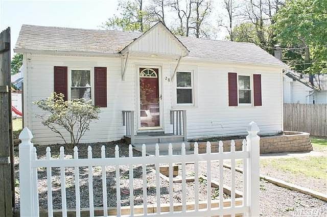 1st image of 28 University Dr
