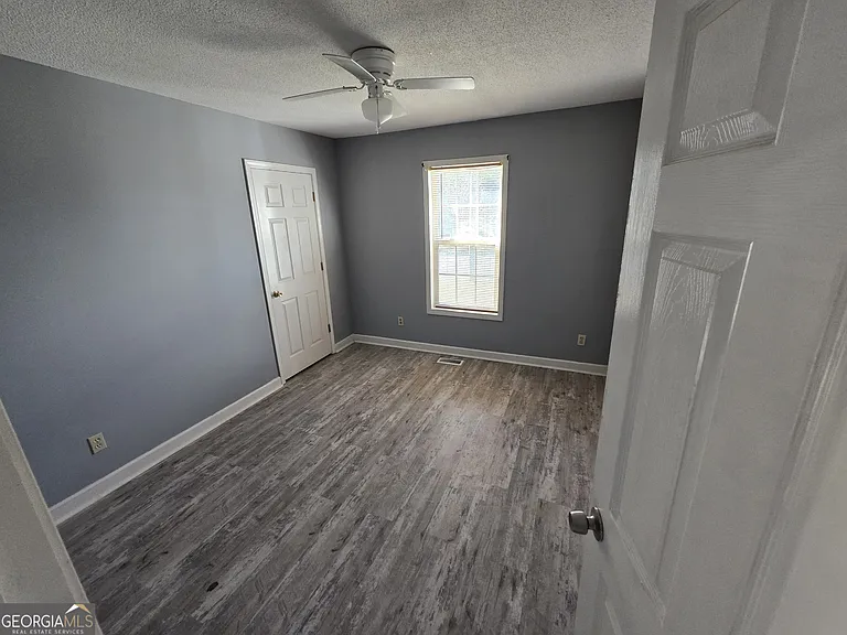 629 Hanson St — Photo 13
