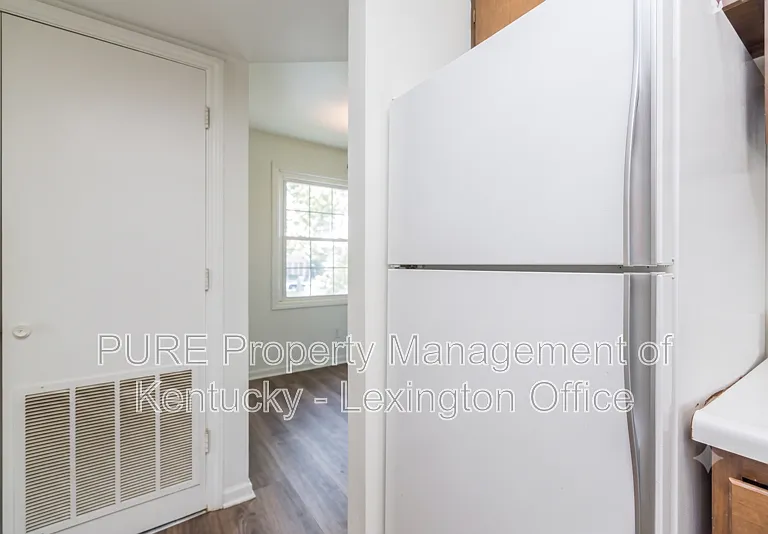 429 Chestnut St #11 — Photo 7