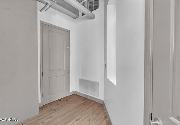3rd image of 1 E LEXINGTON Avenue #809