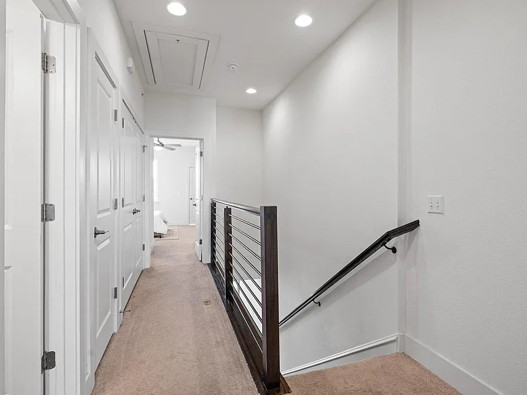 2508 Simond Ave #C — Photo 21