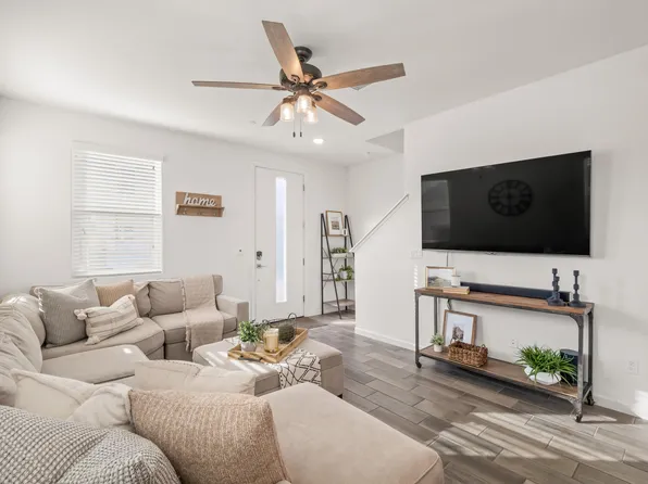 2003 N Hammel Lane, Clovis, CA 93619