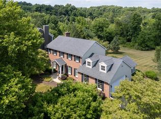 6187 Domarray St, Coopersburg, PA 18036